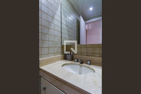 Apartamento à venda com 73m², 3 quartos e 2 vagasBanheiro