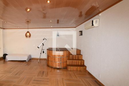 Casa à venda com 250m², 3 quartos e 3 vagasSpa