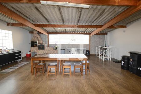 Casa à venda com 250m², 3 quartos e 3 vagasEspaço Gourmet