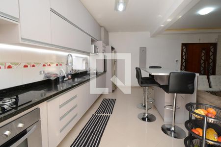 Casa à venda com 250m², 3 quartos e 3 vagasCozinha