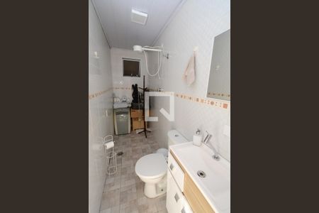 Casa à venda com 250m², 3 quartos e 3 vagasBanheiro de serviço