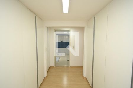 Casa à venda com 250m², 3 quartos e 3 vagasCloset da suíte