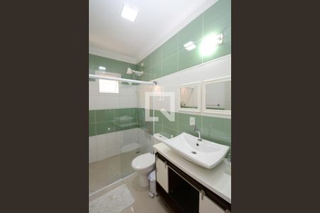 Casa à venda com 250m², 3 quartos e 3 vagasBanheiro