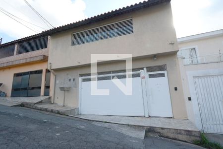 Casa à venda com 250m², 3 quartos e 3 vagasFachada
