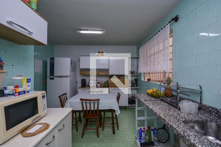 Casa à venda com 130m², 2 quartos e 2 vagasCozinha