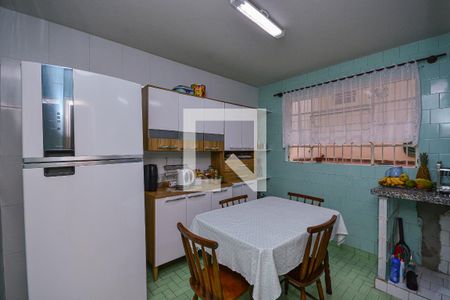Casa à venda com 130m², 2 quartos e 2 vagasCozinha