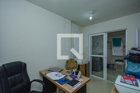 Casa à venda com 130m², 2 quartos e 2 vagasQuarto de Serviço