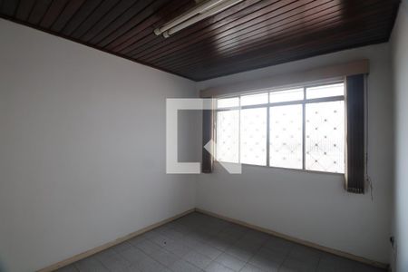 Casa à venda com 280m², 5 quartos e 2 vagasQuarto 4