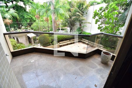 Sala 2 - Sacada de apartamento à venda com 5 quartos, 269m² em Cambuí, Campinas