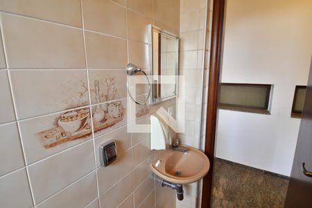 Apartamento à venda com 269m², 5 quartos e 2 vagasBanheiro de serviço