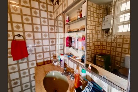 Apartamento à venda com 325m², 3 quartos e 2 vagasBanheiro social