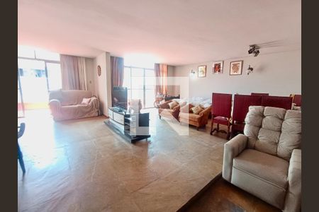 Apartamento à venda com 325m², 3 quartos e 2 vagasSala