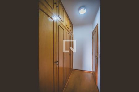 Casa à venda com 430m², 4 quartos e 5 vagas Casa à venda com 430m², 4 quartos e 5 vagasSuíte 4