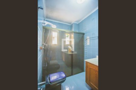 Casa à venda com 430m², 4 quartos e 5 vagas Casa à venda com 430m², 4 quartos e 5 vagasBanheiro Suíte