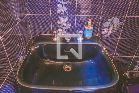 Casa à venda com 430m², 4 quartos e 5 vagas Casa à venda com 430m², 4 quartos e 5 vagasLavabo