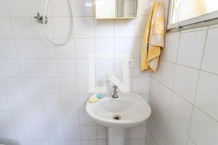 Apartamento à venda com 70m², 2 quartos e 1 vagaBanheiro de Serviço