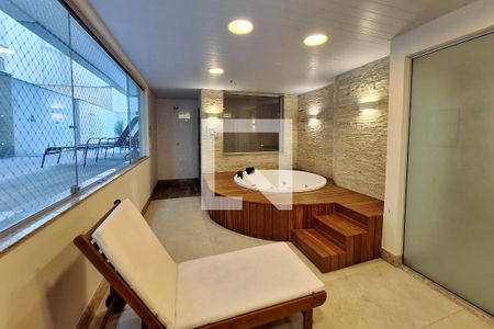 Apartamento à venda com 72m², 2 quartos e 1 vagaÁrea comum