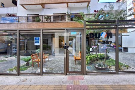 Apartamento à venda com 72m², 2 quartos e 1 vagaFachada