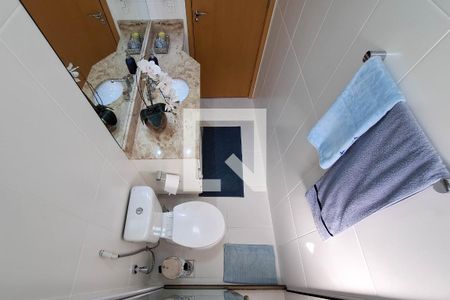 Apartamento à venda com 72m², 2 quartos e 1 vagaBanheiro Social