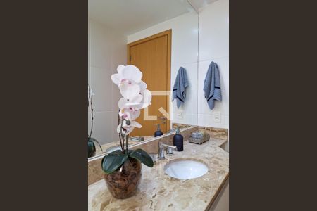 Apartamento à venda com 72m², 2 quartos e 1 vagaBanheiro Social