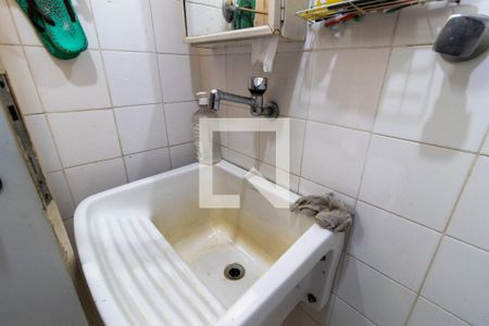 Apartamento à venda com 80m², 2 quartos e 1 vagaBanheiro de Serviço