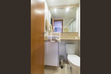 Apartamento à venda com 54m², 2 quartos e 1 vaga Apartamento à venda com 54m², 2 quartos e 1 vagaBanheiro da Suíte