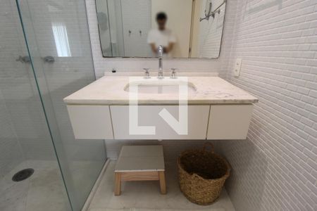 Apartamento à venda com 95m², 1 quarto e 2 vagasBanheiro da Suíte