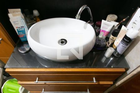 Apartamento à venda com 58m², 2 quartos e 1 vagaDetalhe banheiro