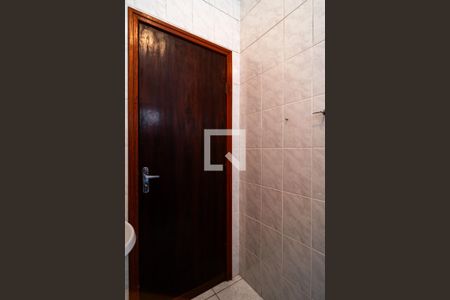 Casa para alugar com 100m², 2 quartos e 2 vagasBanheiro