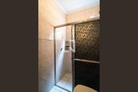 Casa para alugar com 100m², 2 quartos e 2 vagasBanheiro