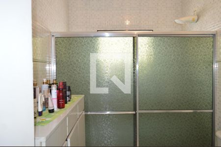 Casa à venda com 300m², 2 quartos e 4 vagasBanheiro