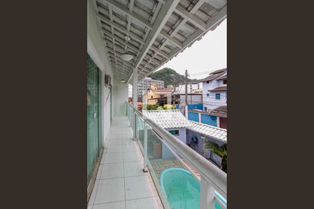 Casa de condomínio à venda com 360m², 7 quartos e 2 vagasCozinhaVaranda dos quartos