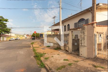 Casa à venda com 123456m², 3 quartos e 1 vagaFachada