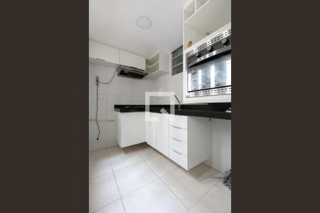 Apartamento à venda com 38m², 2 quartos e 1 vaga Apartamento à venda com 38m², 2 quartos e 1 vagaCozinha - Armários