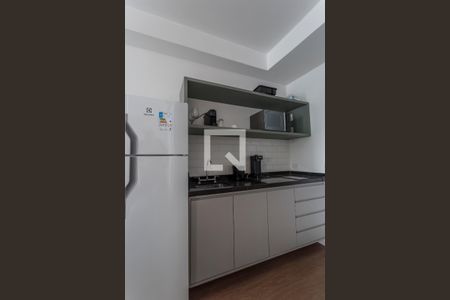 Cozinha de kitnet/studio à venda com 1 quarto, 29m² em Moema, São Paulo