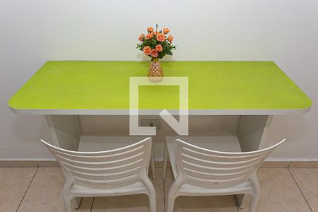 Studio - Mesa e Cadeiras de kitnet/studio para alugar com 1 quarto, 22m² em Vila Prudente, São Paulo