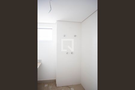 Apartamento à venda com 130m², 3 quartos e 3 vagasBanheiro da Suíte 2