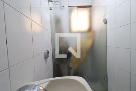 Casa à venda com 572m², 4 quartos e 3 vagasBanheiro de Serviço