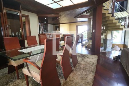 Casa à venda com 572m², 4 quartos e 3 vagasSala de Jantar