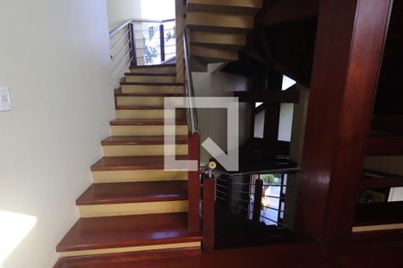 Casa à venda com 572m², 4 quartos e 3 vagasEscada