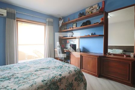 Casa à venda com 572m², 4 quartos e 3 vagasQuarto 02