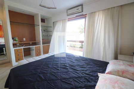 Casa à venda com 572m², 4 quartos e 3 vagasSuíte