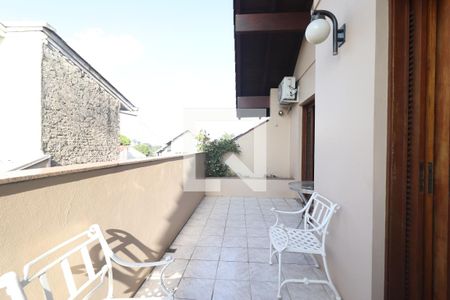 Casa à venda com 572m², 4 quartos e 3 vagasSacada Quarto 02 e 03