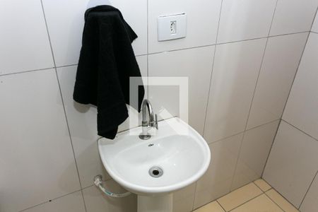 Banheiro de kitnet/studio para alugar com 1 quarto, 22m² em Vila Prudente, São Paulo