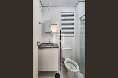 Banheiro de apartamento para alugar com 2 quartos, 53m² em Santa Terezinha, São Bernardo do Campo