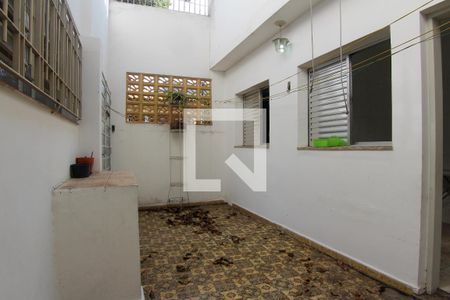 Casa à venda com 150m², 3 quartos e 2 vagas Casa à venda com 150m², 3 quartos e 2 vagasÁrea de Serviço