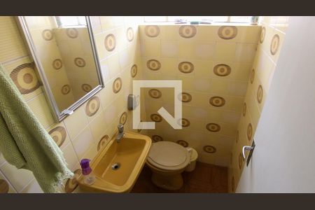 Casa à venda com 150m², 3 quartos e 2 vagas Casa à venda com 150m², 3 quartos e 2 vagasBanheiro 3