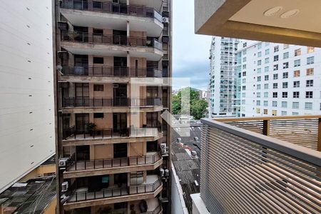 Apartamento à venda com 96m², 3 quartos e 2 vagasSuíte