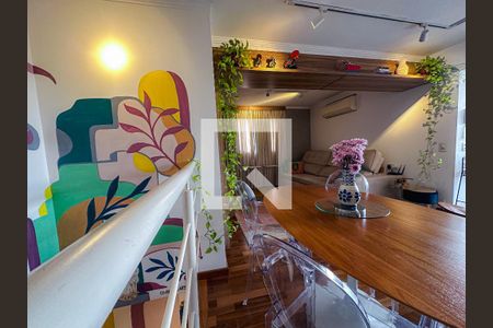 Apartamento à venda com 126m², 3 quartos e 2 vagas Apartamento à venda com 126m², 3 quartos e 2 vagasSala