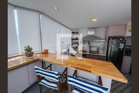 Apartamento à venda com 126m², 3 quartos e 2 vagas Apartamento à venda com 126m², 3 quartos e 2 vagasÁrea comum